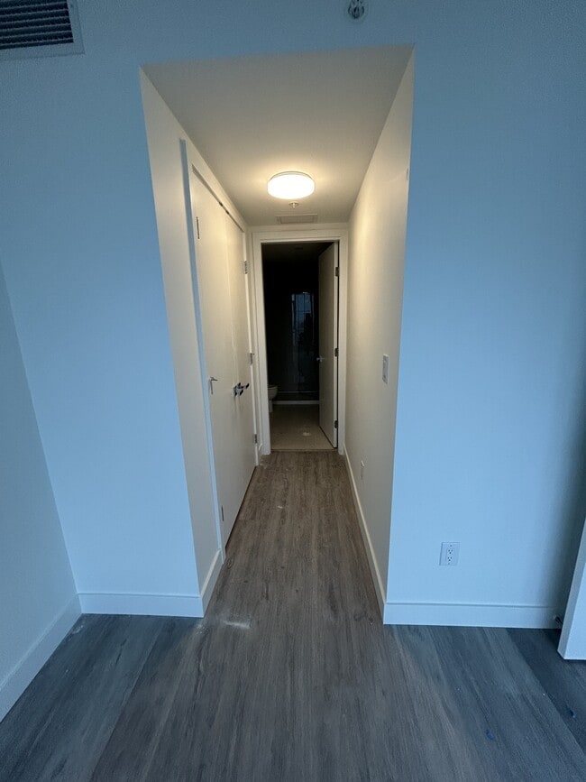 Photo - 9675 King George Blvd