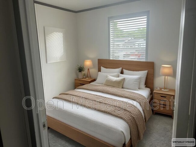 Photo - 825 1st Ave E