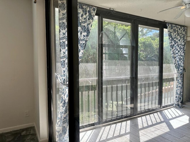 Photo - 5438 Verona Dr Unit 812