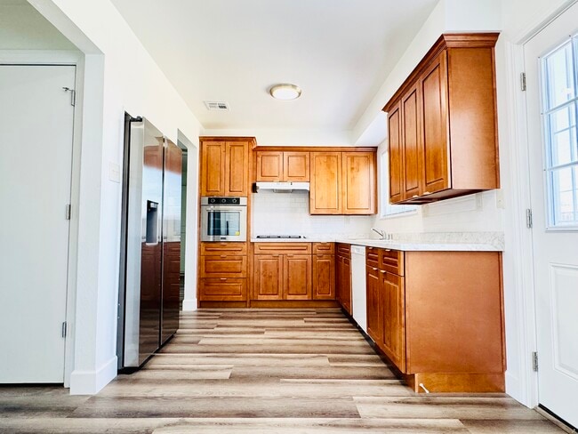 Photo - 63 Cathcart Ave