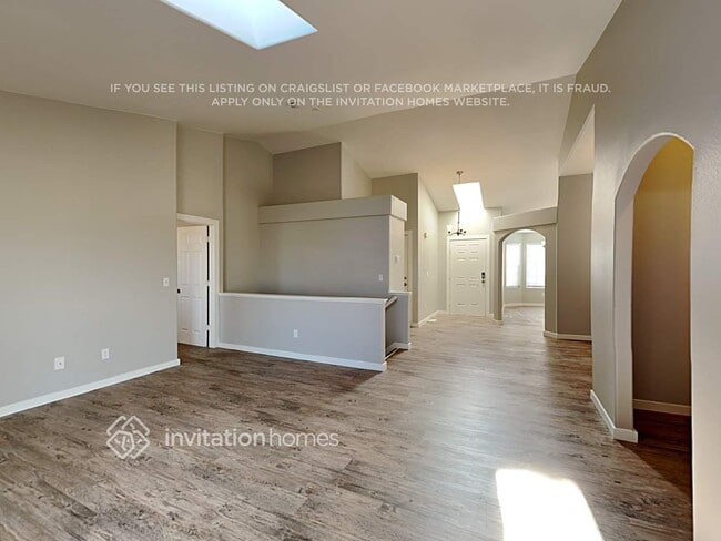 Photo - 6980 McEwan St