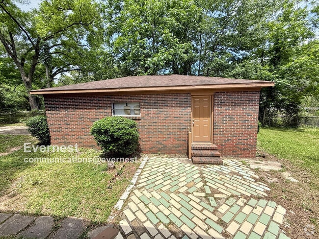 Building Photo - 9825 Maple Ln Rental