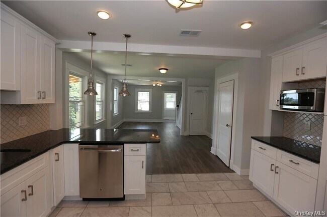 Photo - 6 Catherine St