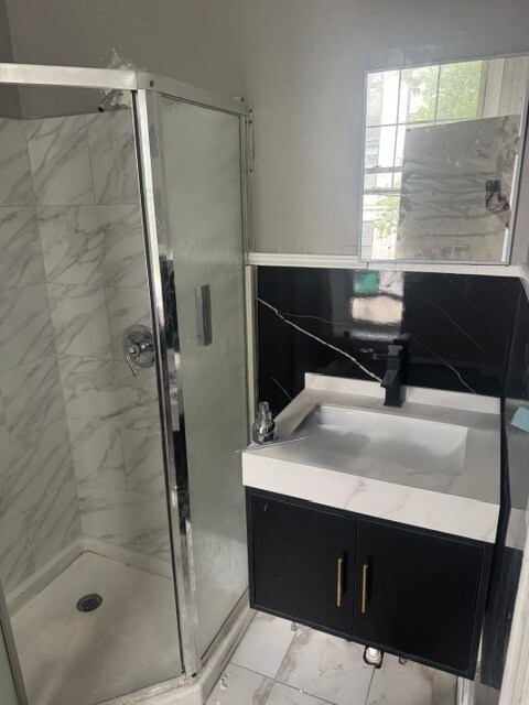 146 N 5th St Unit 3 R