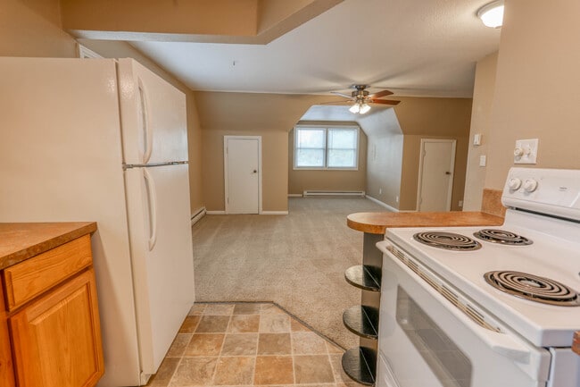 Photo - 3919 Creston Ave Unidad 3