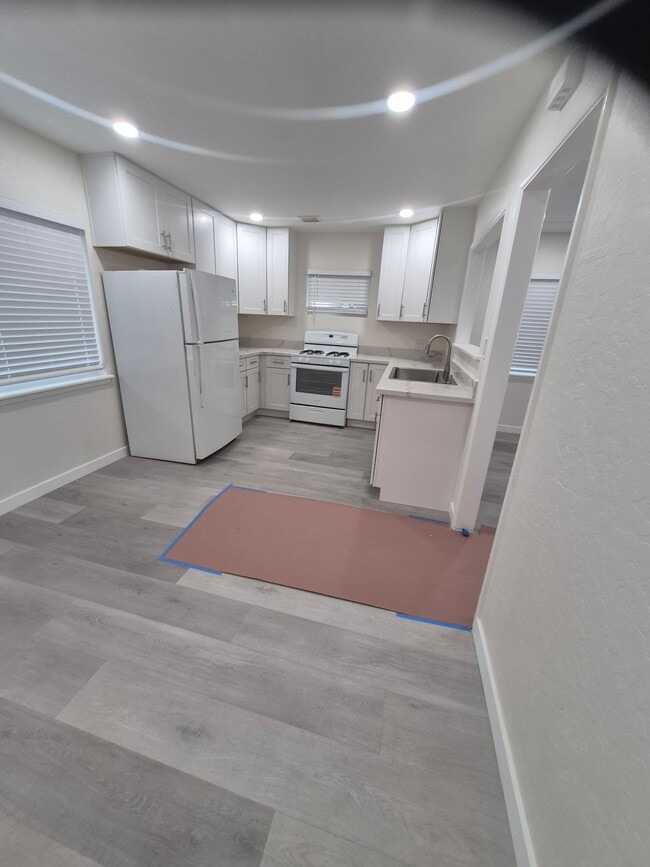 Building Photo - 2902 N 1st St Unit 2902 N 1st St