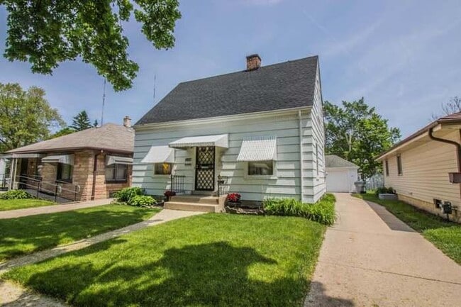 Building Photo - 4932 N 19th Pl. Rental