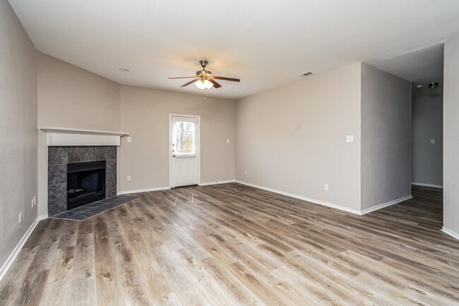 Photo - 1707 White Mountain Wy