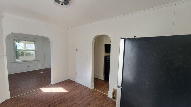 Photo - 421 E Thornton St