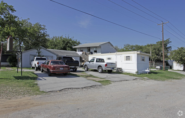 Photo - Azle Ave Mobile Home Park