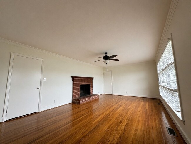 Photo - Large Brick Home with Beautiful Interior!