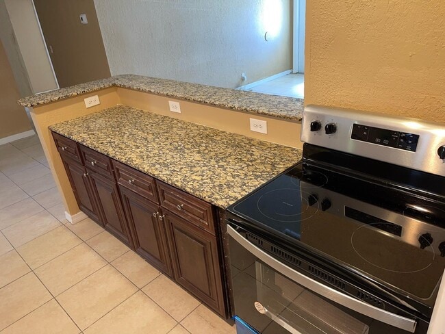 Photo - 1650 W 12th Ct