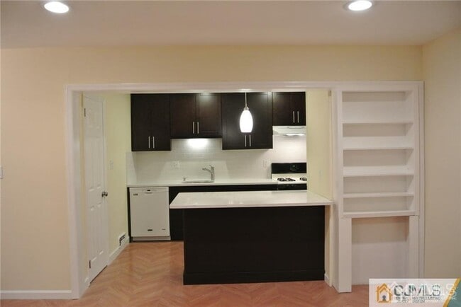 Photo - 20 New Rd Unit 7