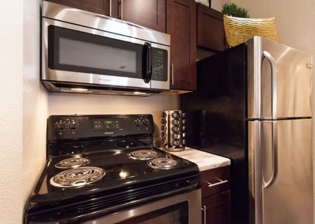2515 Elmont Dr Unit 405
