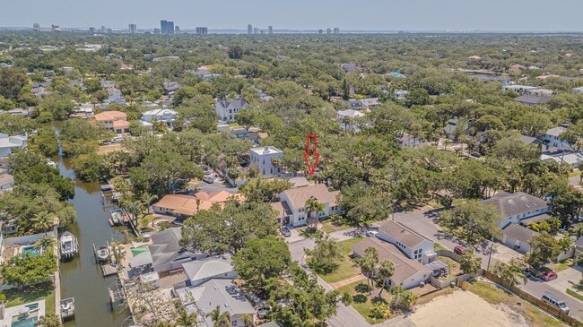 Photo - 2114 S Venus St