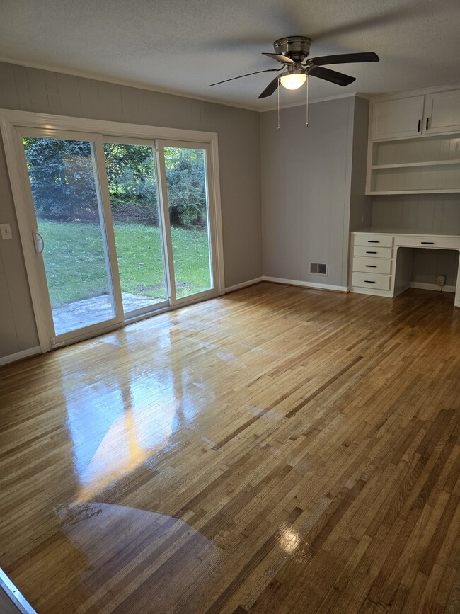 Photo - 700 Delverton Rd