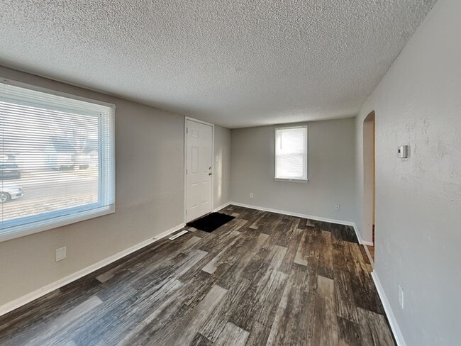 Photo - 5415 Emerson Ave N