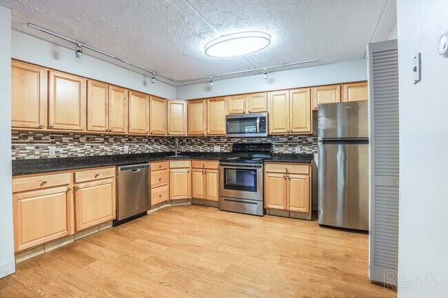 Photo - Summit Terrace