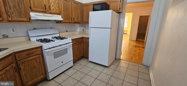 Photo - 411 Bonsal St