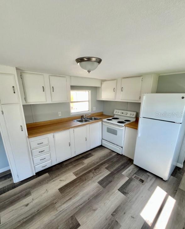 Photo - 225 Adams St