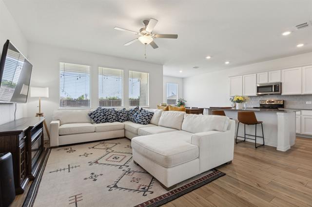 Photo - 705 Alden Dr