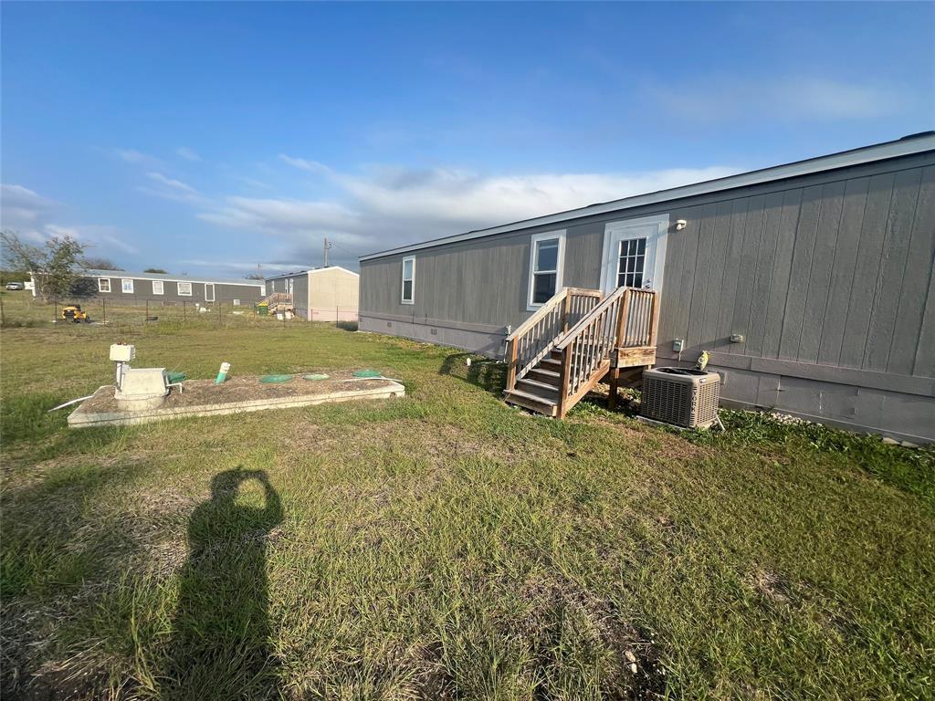 Photo - 215 Greenfield Rd