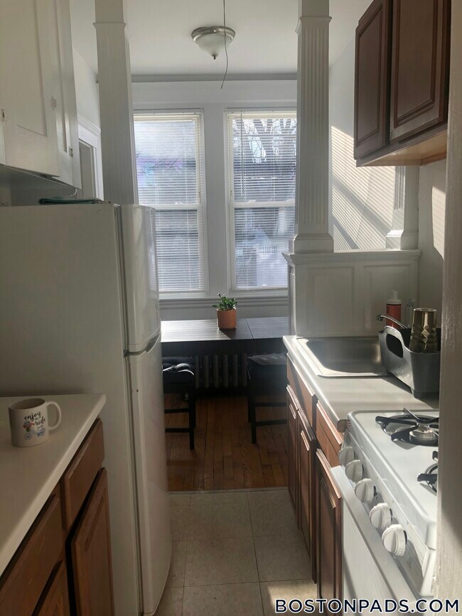 Photo - 172 Maple St Unit 103