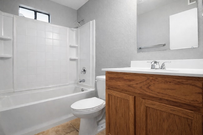 Photo - 2110 W Mariposa St Unit 1