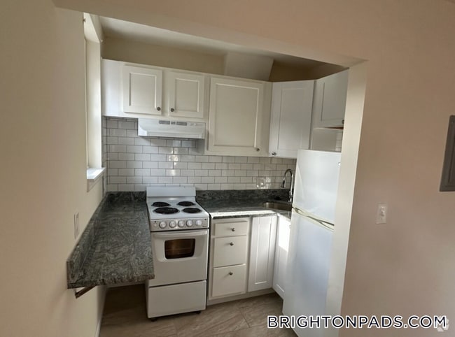 Building Photo - 2018 Commonwealth Ave Unit 46 Rental