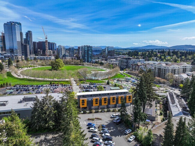 135 100th Ave NE Unit 135