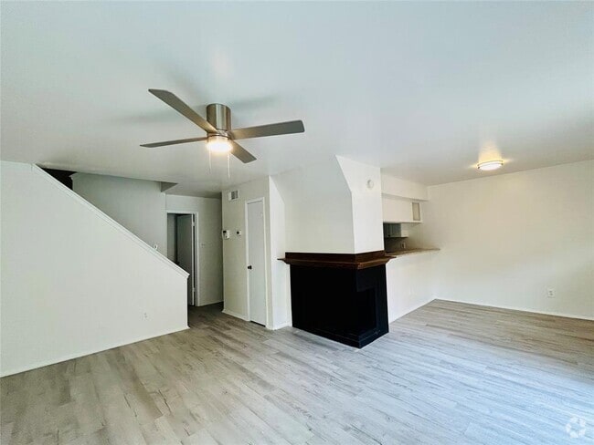 Building Photo - 5989 Allday Dr Unit C Rental