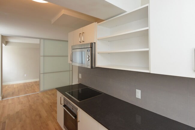 Building Photo - 265 Russell Hill Road Unit 704