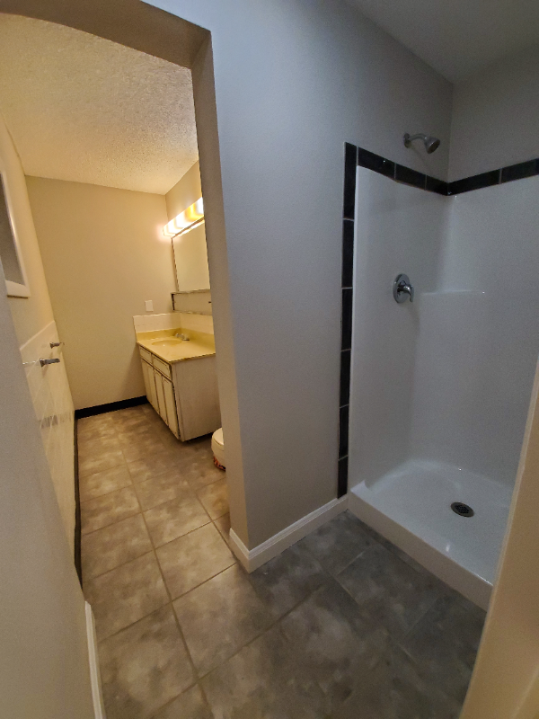 Photo - 3415 N Huetter Rd Apartment Unit 2