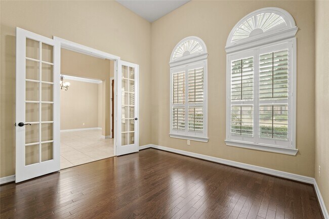 Photo - 2515 Sentry Oak Way