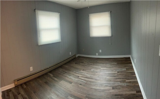 Photo - Old Gray Manor