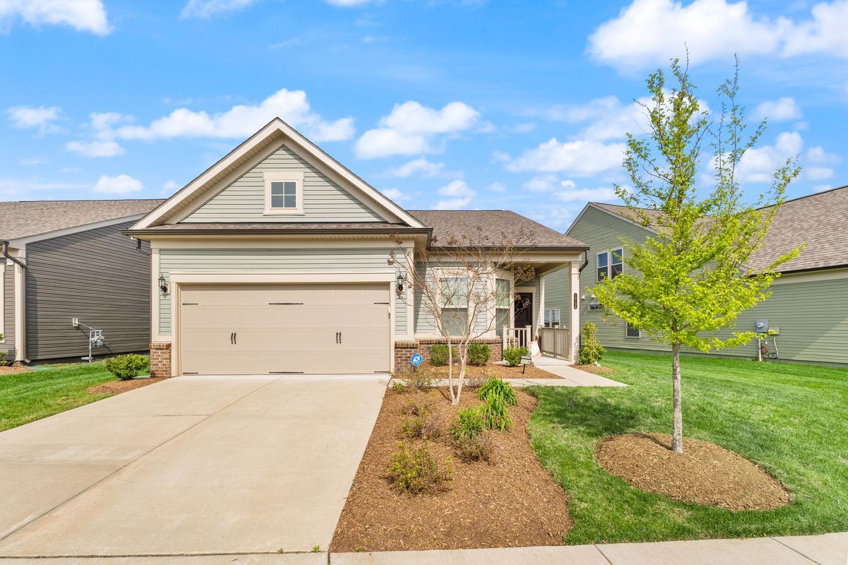 Photo - 16136 PINK POPPY WAY