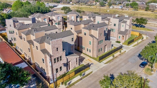 Building Photo - 9406 Glenfield Ct