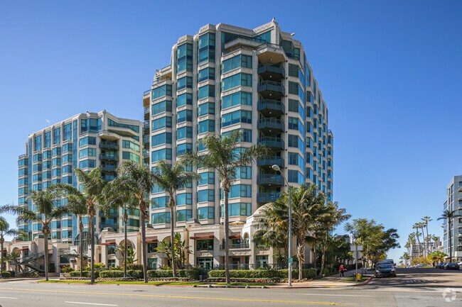 Photo - Park Laurel on the Prado