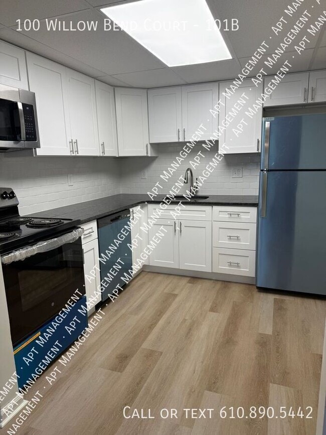 Building Photo - 100 Willow Bnd Ct Unit 101B