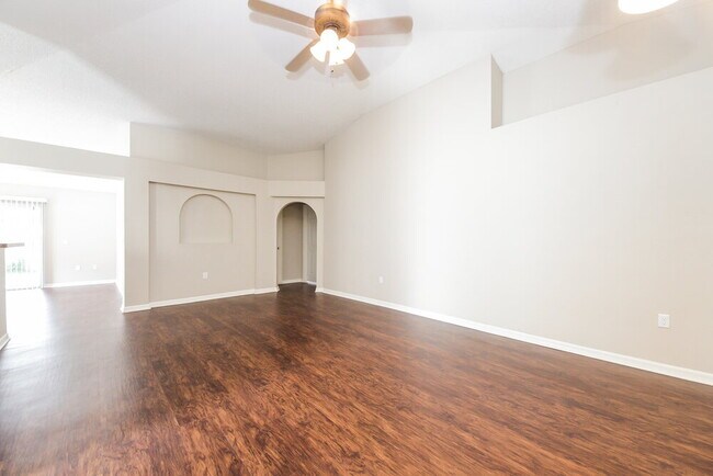 Photo - 254 Regal Downs Cir