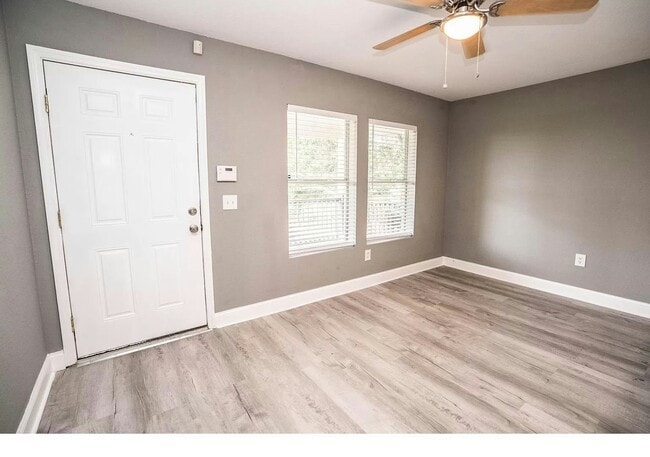 Photo - 2920 E Columbus Dr Unit 2