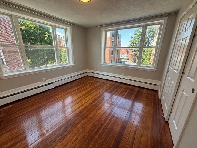 Photo - 256 Washington