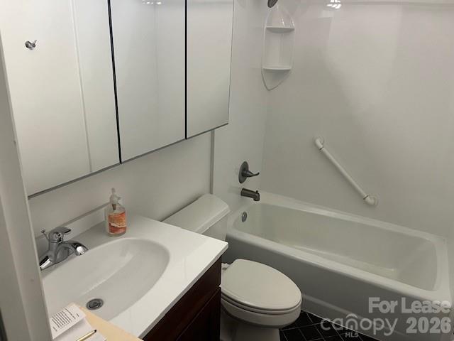 Photo - 433 W 8th St