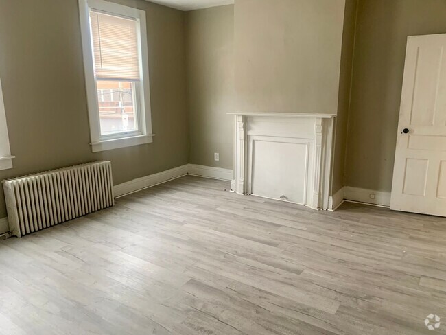 Building Photo - 3 BR 2 bath Bloomfield/Upper Lawrenceville... Rental