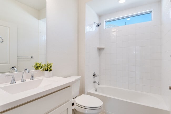 Photo - 1625 Dewberry Ln