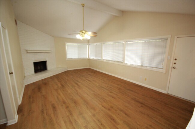 Photo - 5302 Town Park Blvd