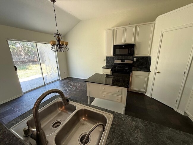 Photo - 9104 Bedford Ln