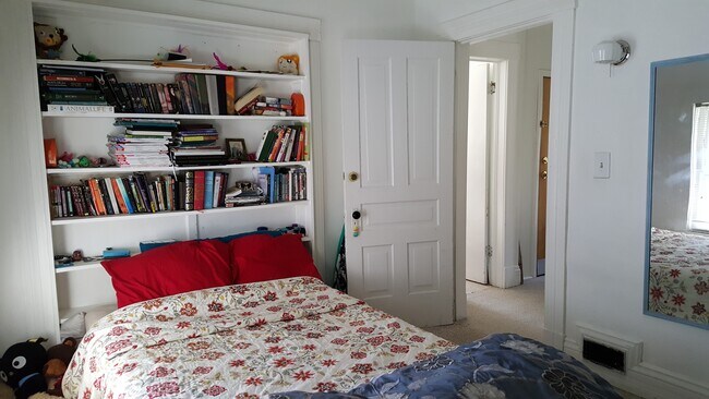 Bedroom - 1009 Packard St Unit #2