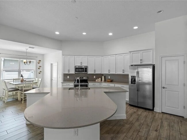 Photo - 2043 Rush Bay Wy