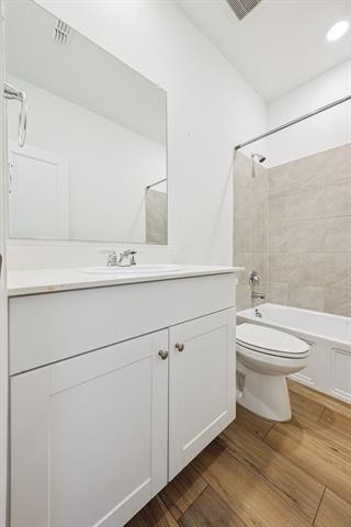 Photo - 1108 Flameleaf Dr